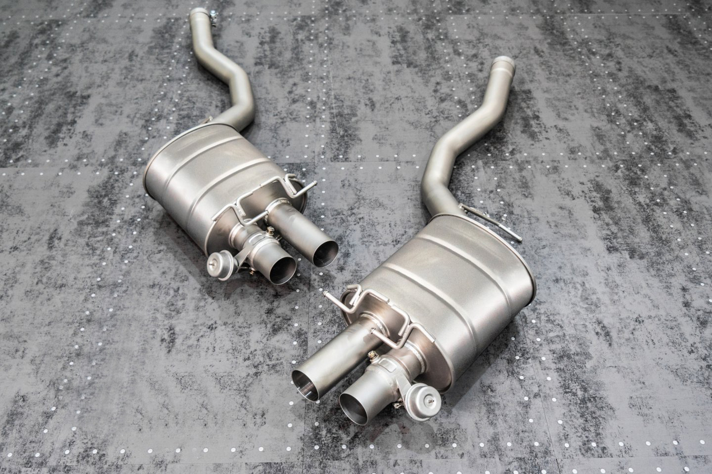 TNEER Exhaust Systems for BMW x M E63 M6