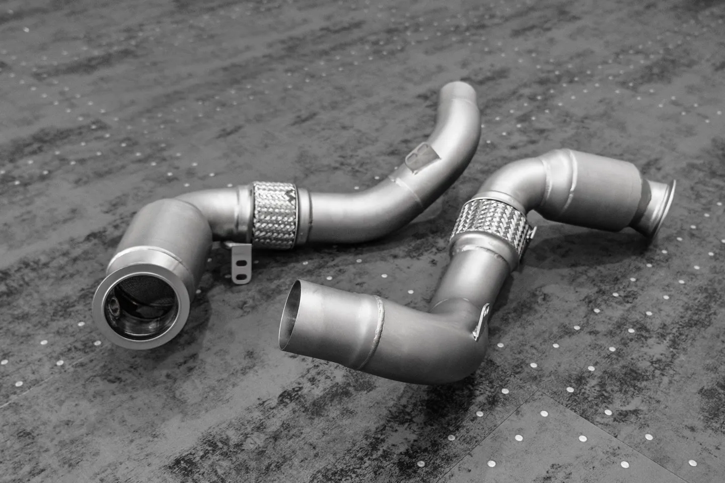 TNEER Exhaust Systems for BMW x M F12 M6