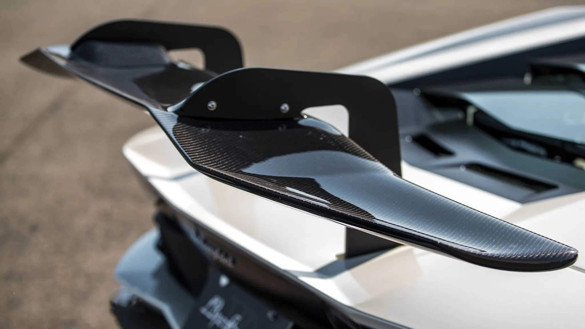 Liberty Walk body kit for Lamborghini Aventador S new style