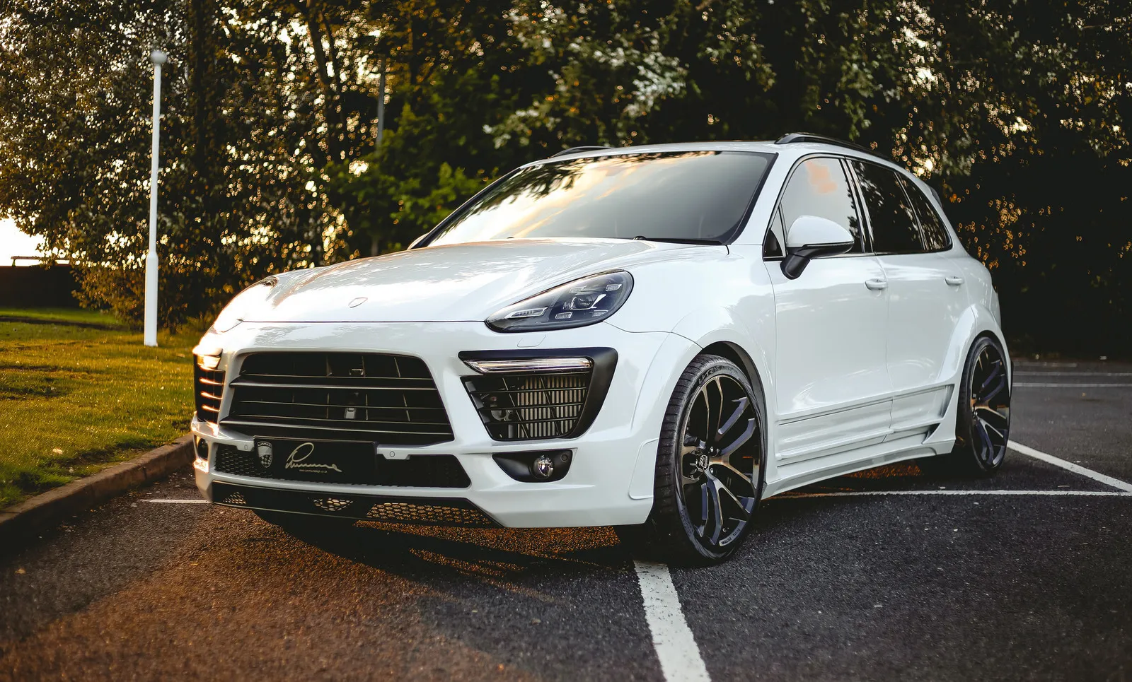 LUMMA CLR 558 GT-R BODY KIT FOR PORSCHE CAYENNE 958 FACELIFT 2015