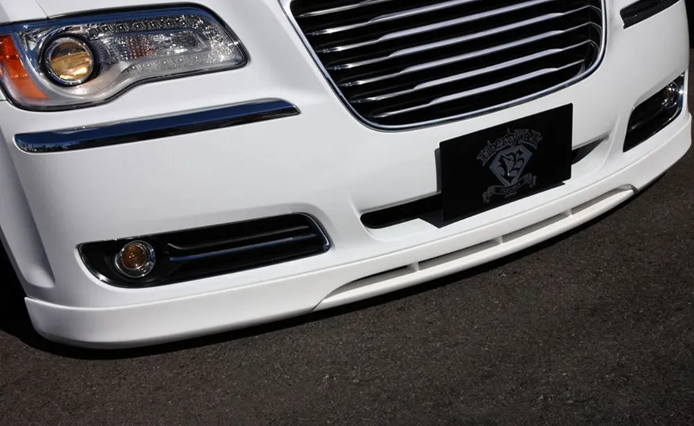 Liberty Walk Works body kit for Chrysler 300C latest model