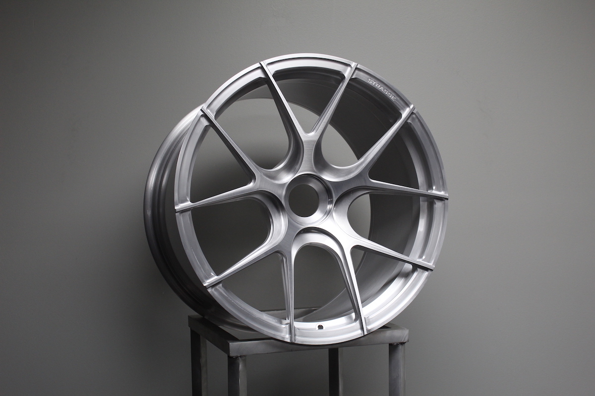 Strasse SM5R DEEP CONCAVE MONOBLOCK forged wheels