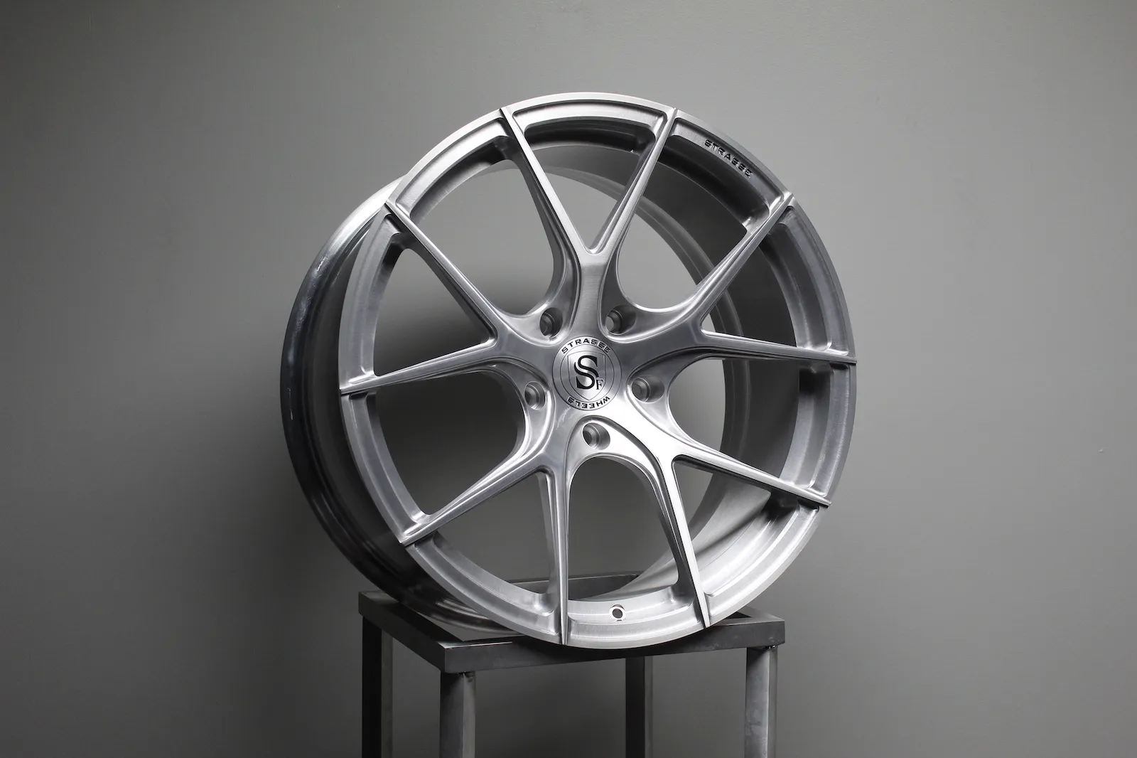 Strasse SM5R DEEP CONCAVE MONOBLOCK forged wheels