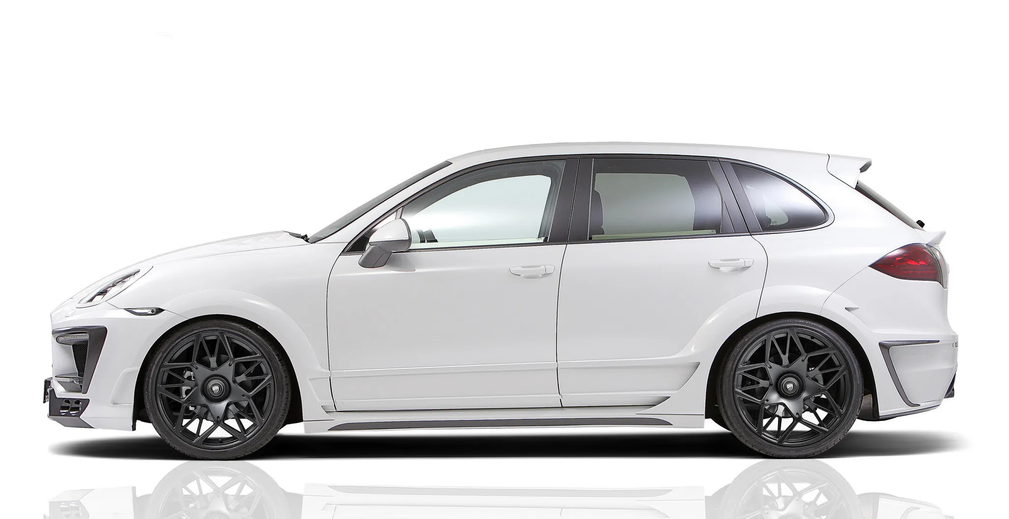 LUMMA CLR 558 GT BODY KIT FOR PORSCHE CAYENNE S 958