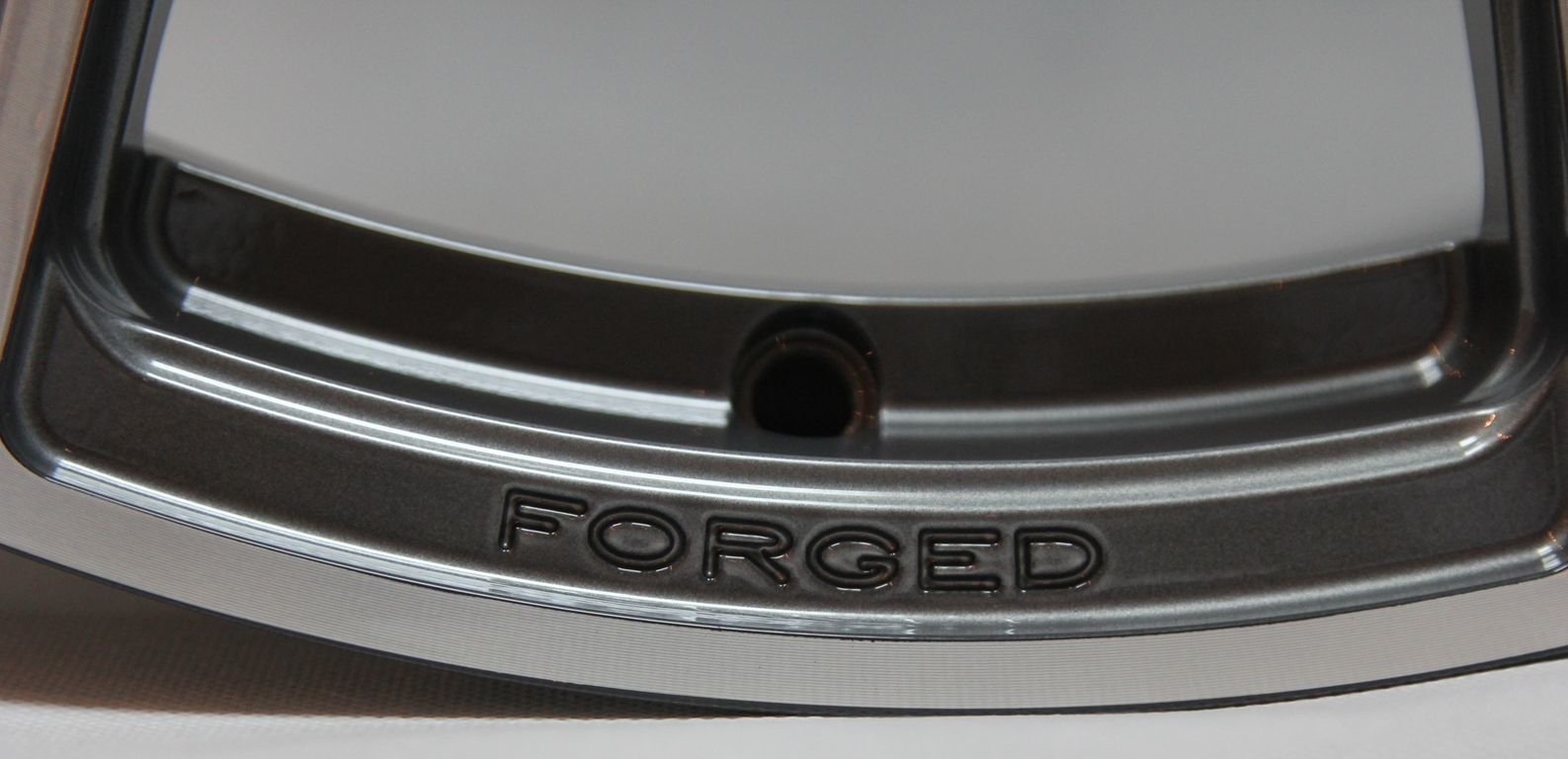SLIK L-616 FORGED WHEELS new style