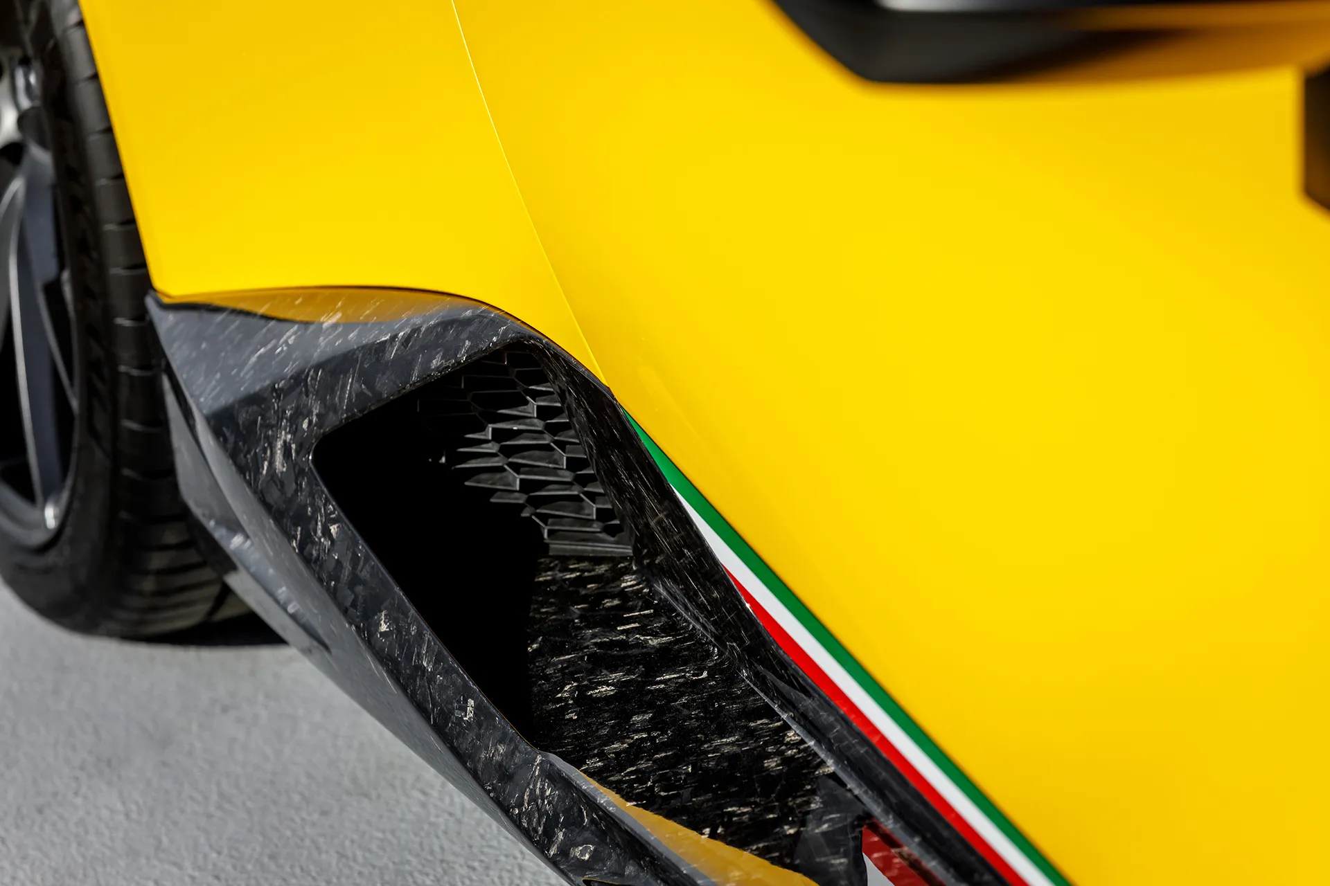 Vorsteiner Nero body kit for Lamborghini Huracan Vincenzo new style