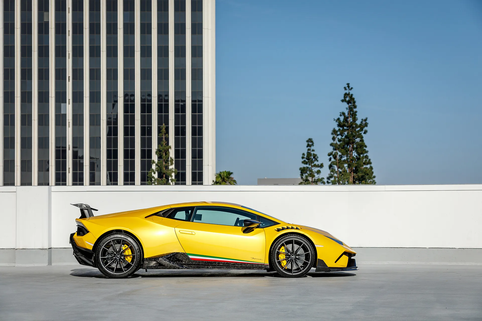 Vorsteiner Nero body kit for Lamborghini Huracan Vincenzo latest model