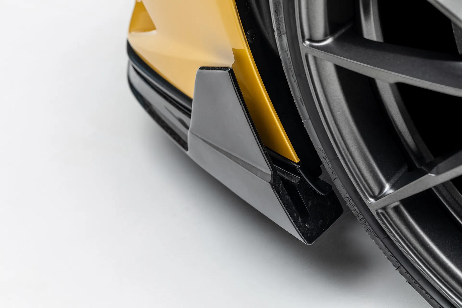 Vorsteiner Nero body kit for Lamborghini Huracan Vincenzo new style