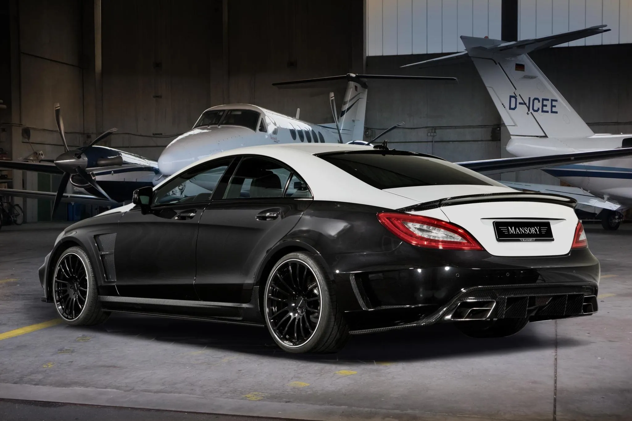 Mansory body kit for Mercedes-Benz CLS carbon