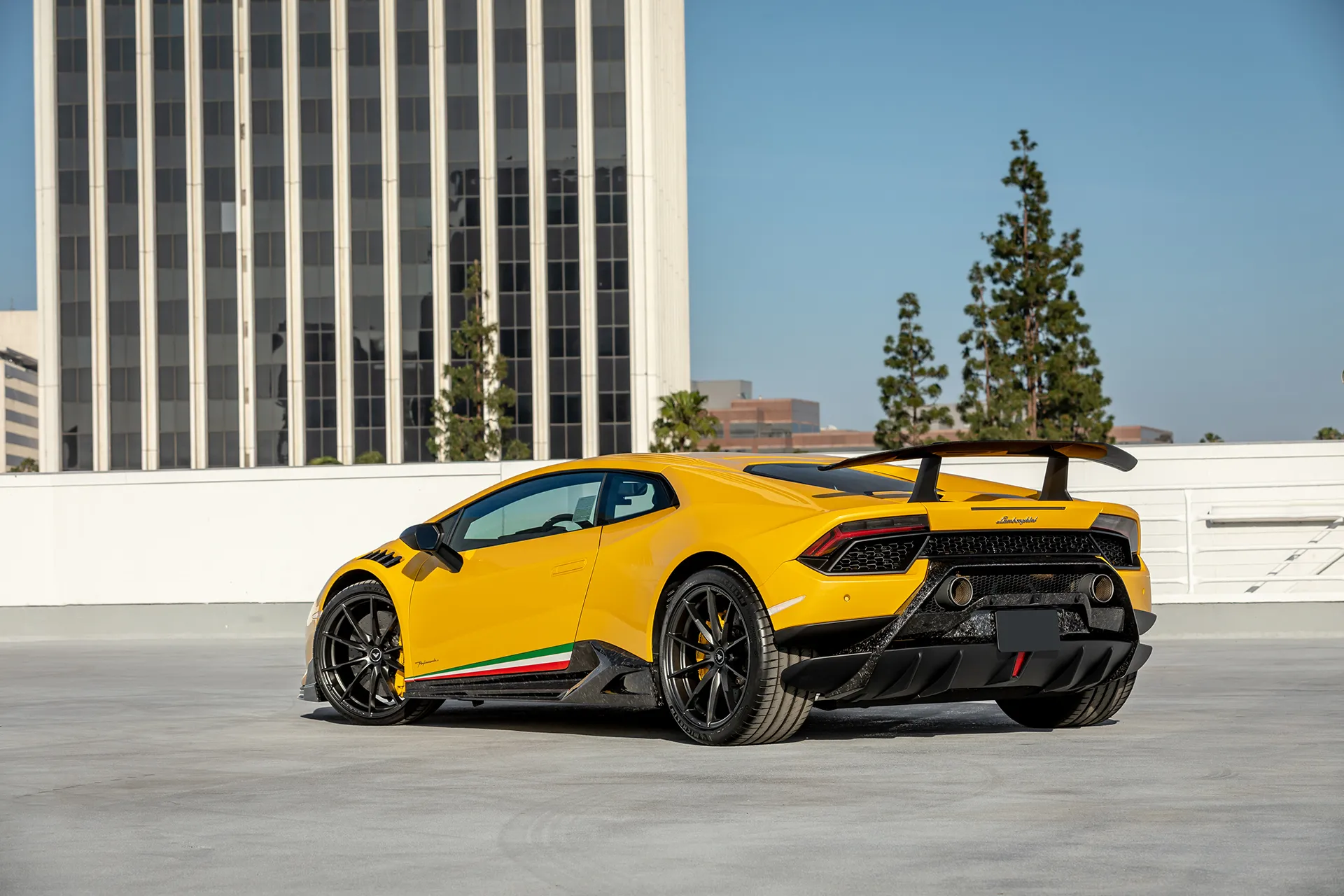 Vorsteiner Nero body kit for Lamborghini Huracan Vincenzo new model