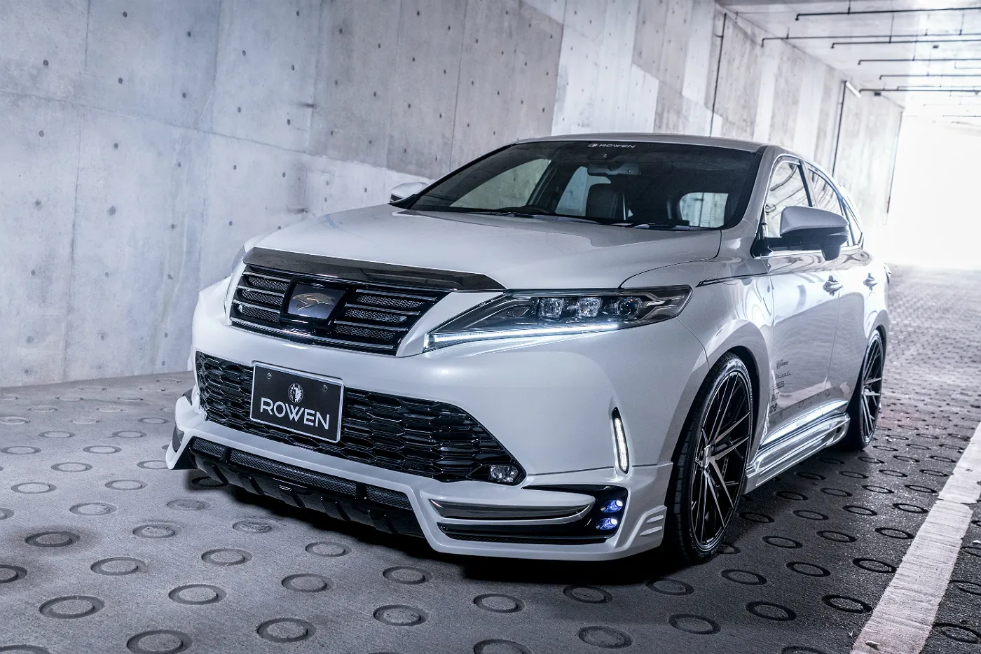 Rowen body kit for Toyota 60 HARRIER Late Model new model