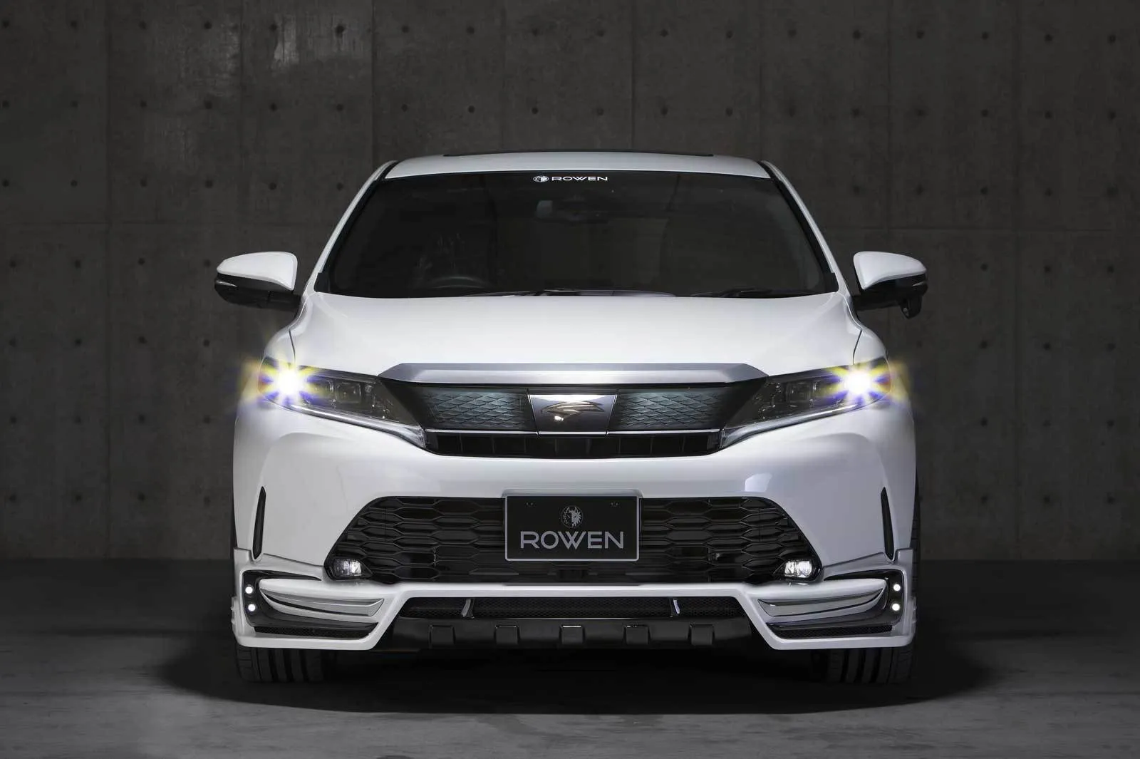 Rowen body kit for Toyota 60 HARRIER Late Model new style