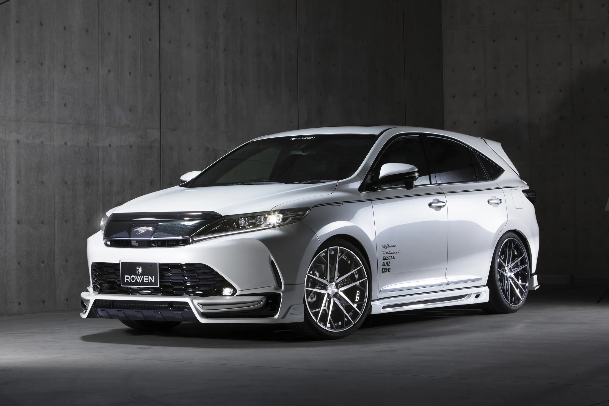 Rowen body kit for Toyota 60 HARRIER Late Model new style