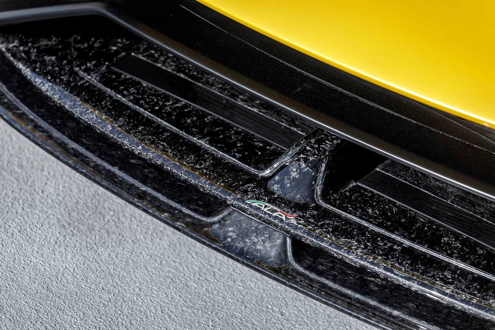Vorsteiner Nero body kit for Lamborghini Huracan Vincenzo carbon fiber