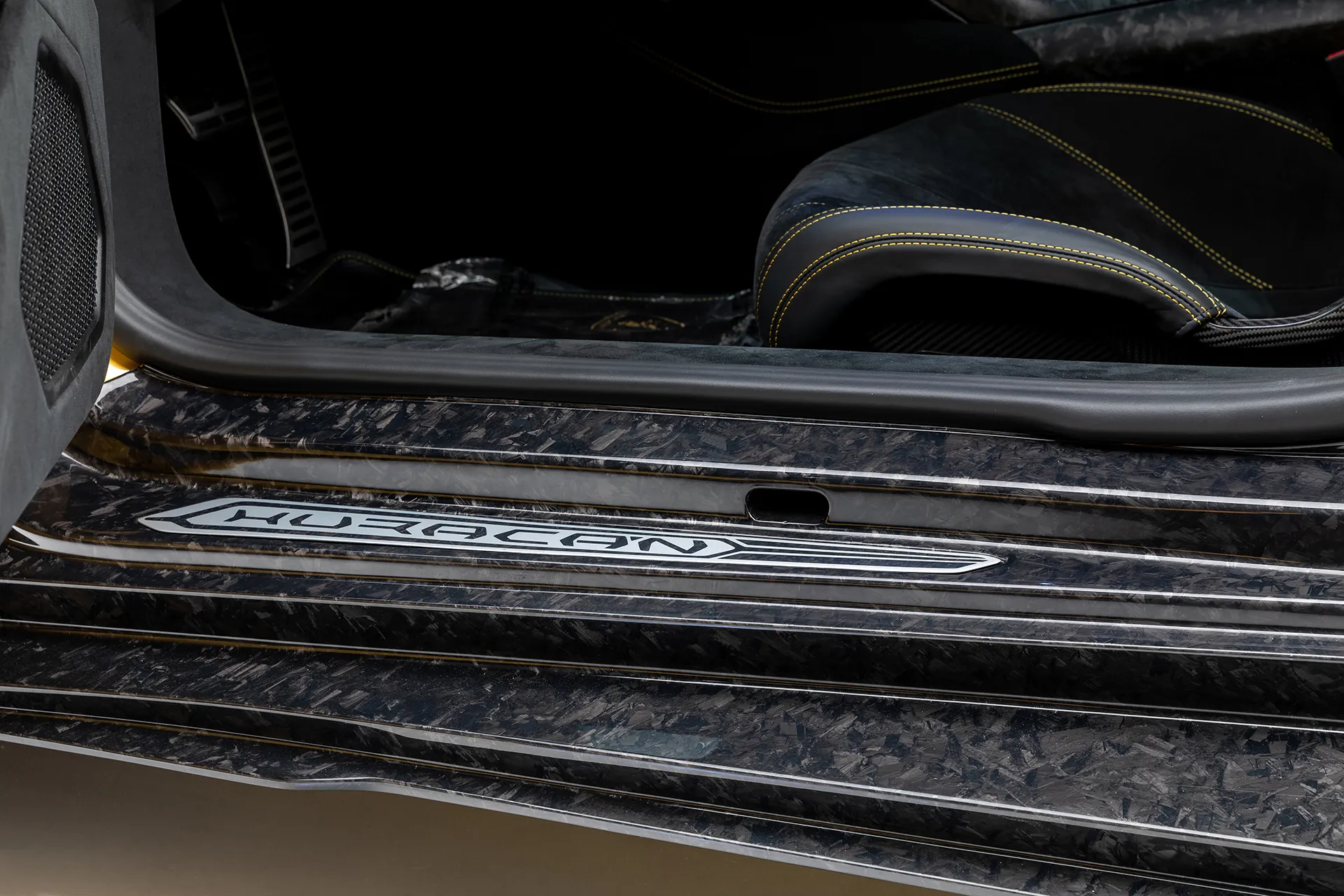 Vorsteiner Nero body kit for Lamborghini Huracan Vincenzo carbon fiber