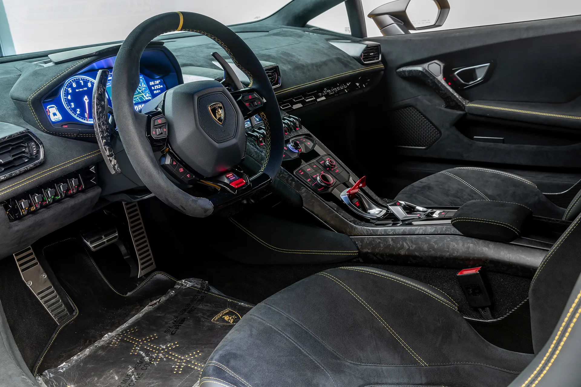 Vorsteiner Nero body kit for Lamborghini Huracan Vincenzo new style