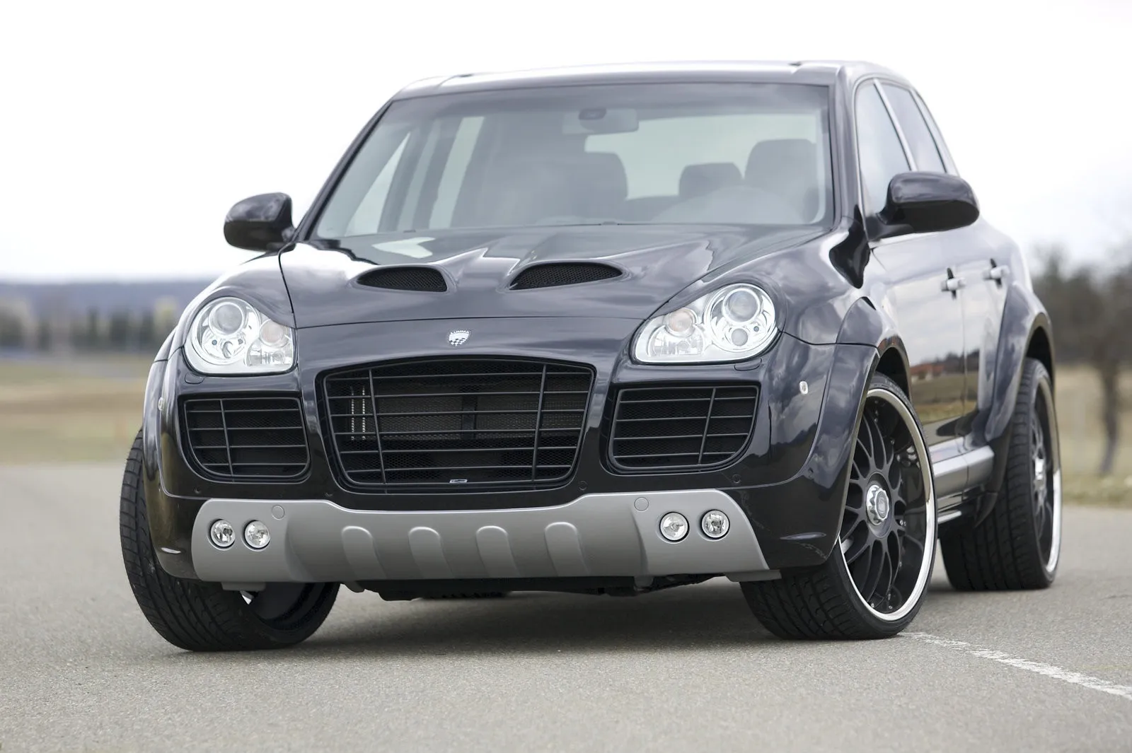 LUMMA CLR 400 BODY KITS FOR PORSCHE CAYENNE S 955 NEW MODEL