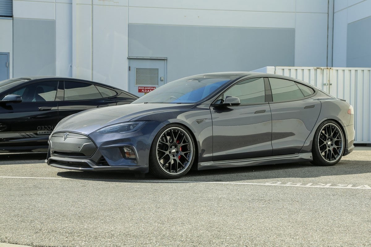 Unplugged Performance Side Skirt Set for Tesla Model S new style