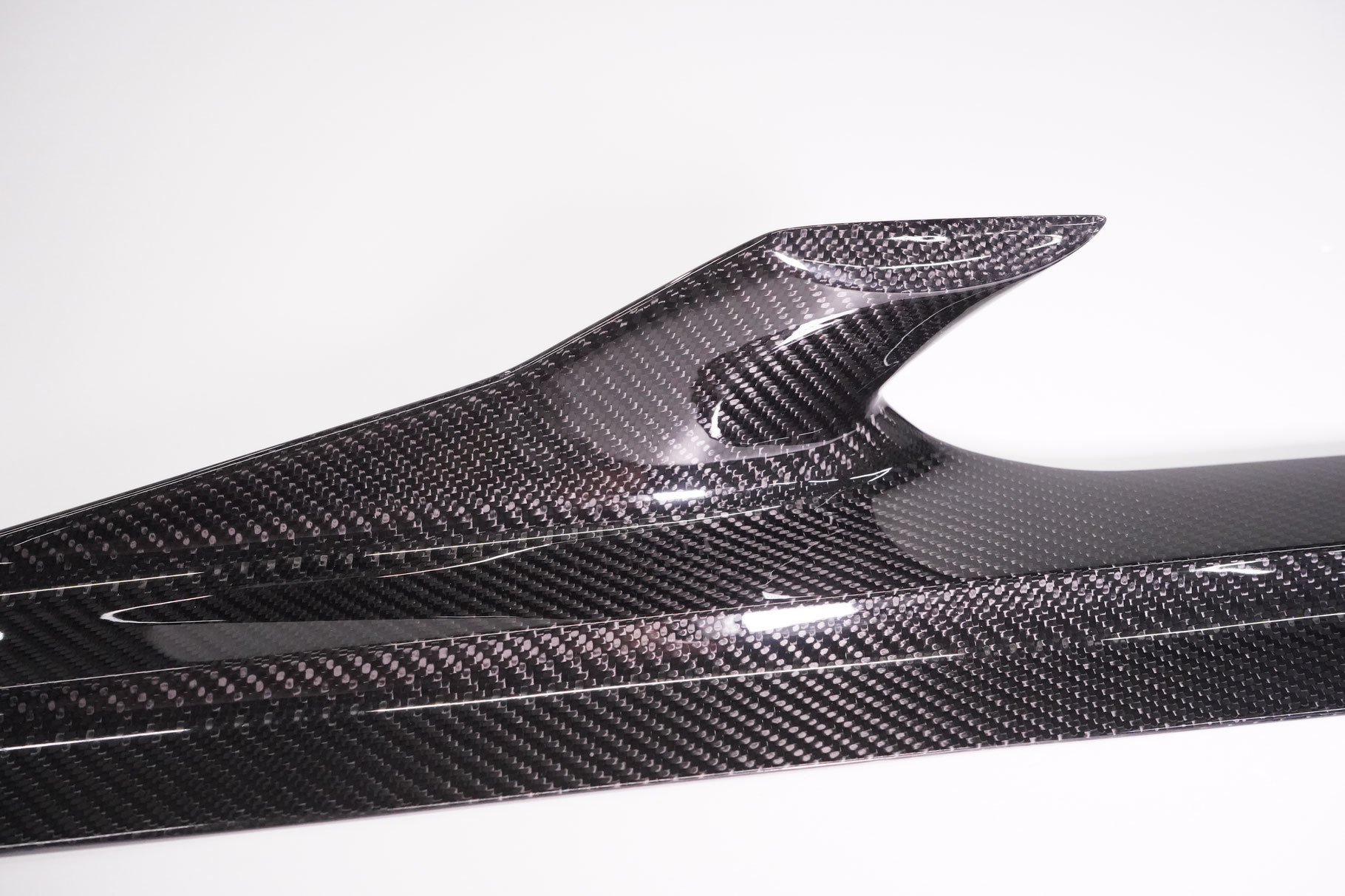 Hodoor Performance Сarbon fiber side skirts for BMW 8