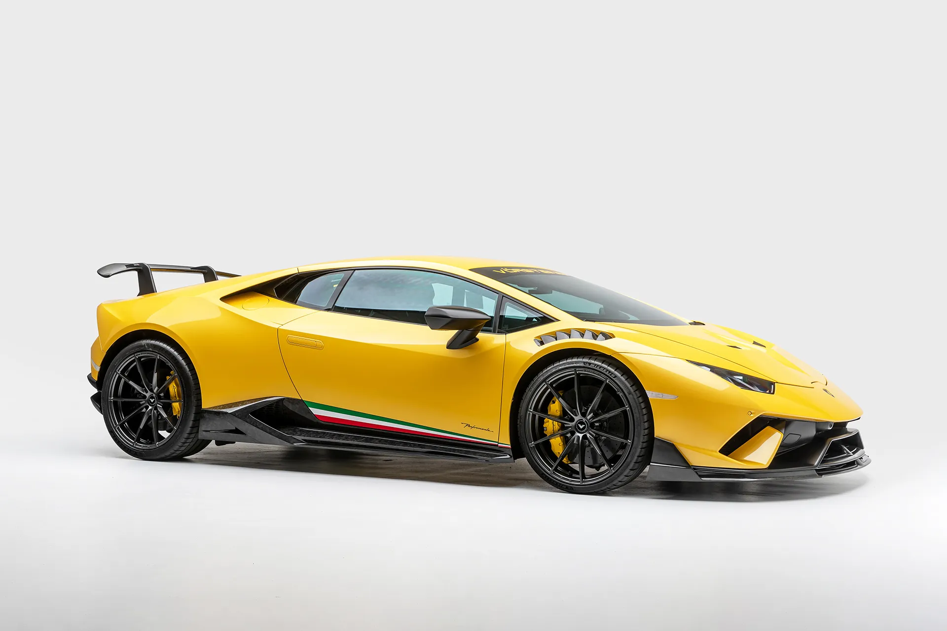 Vorsteiner Nero body kit for Lamborghini Huracan Vincenzo new model