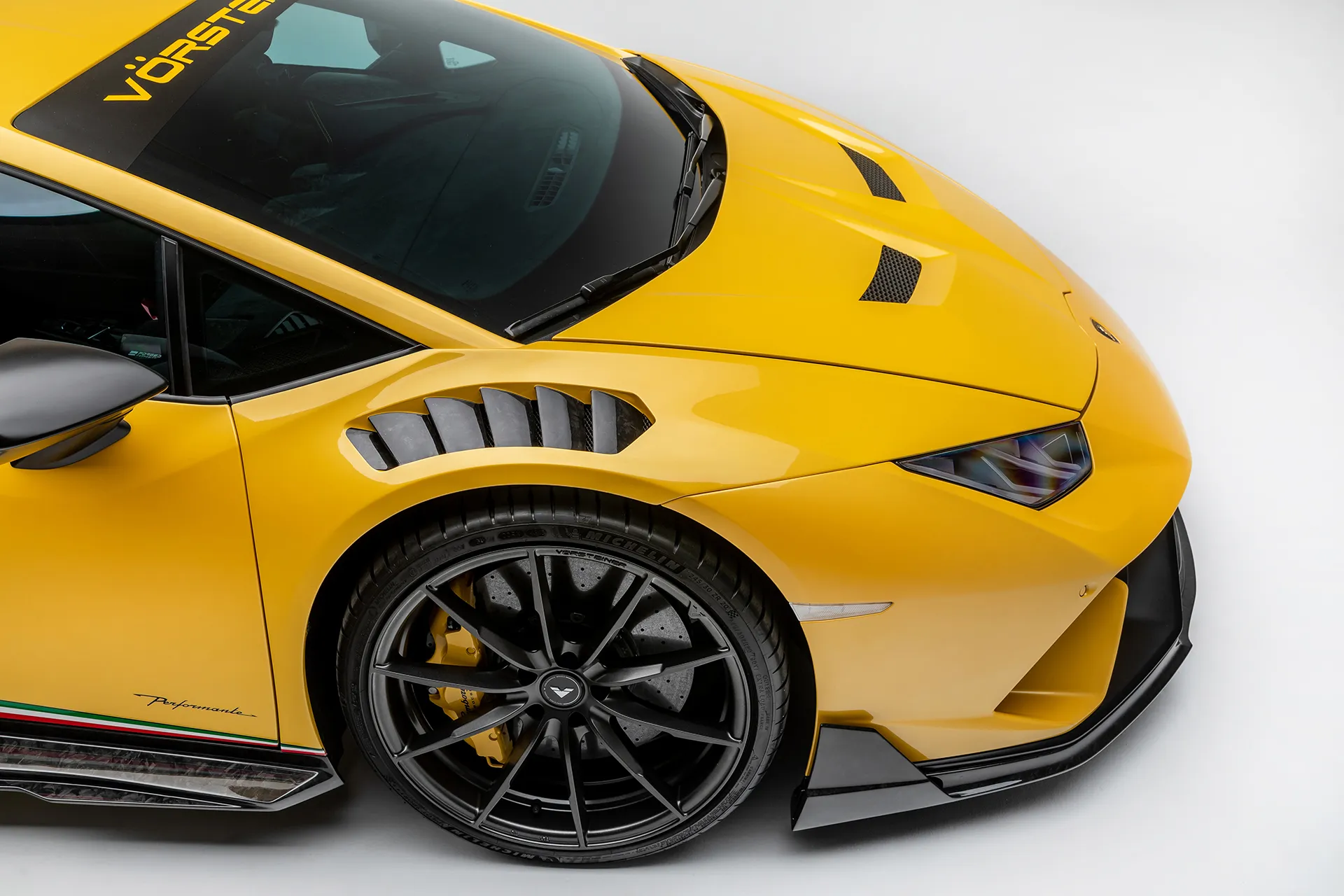 Vorsteiner Nero body kit for Lamborghini Huracan Vincenzo new style