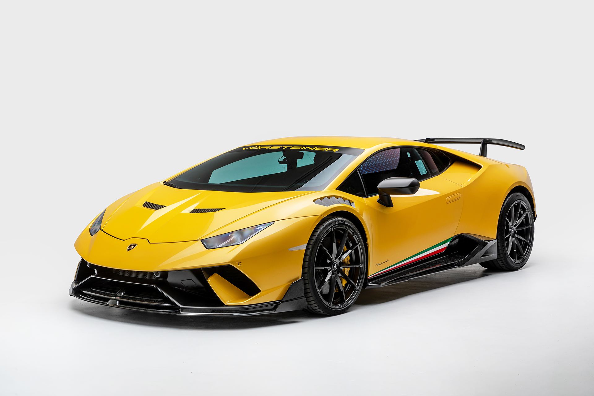 Vorsteiner Nero body kit for Lamborghini Huracan Vincenzo new style