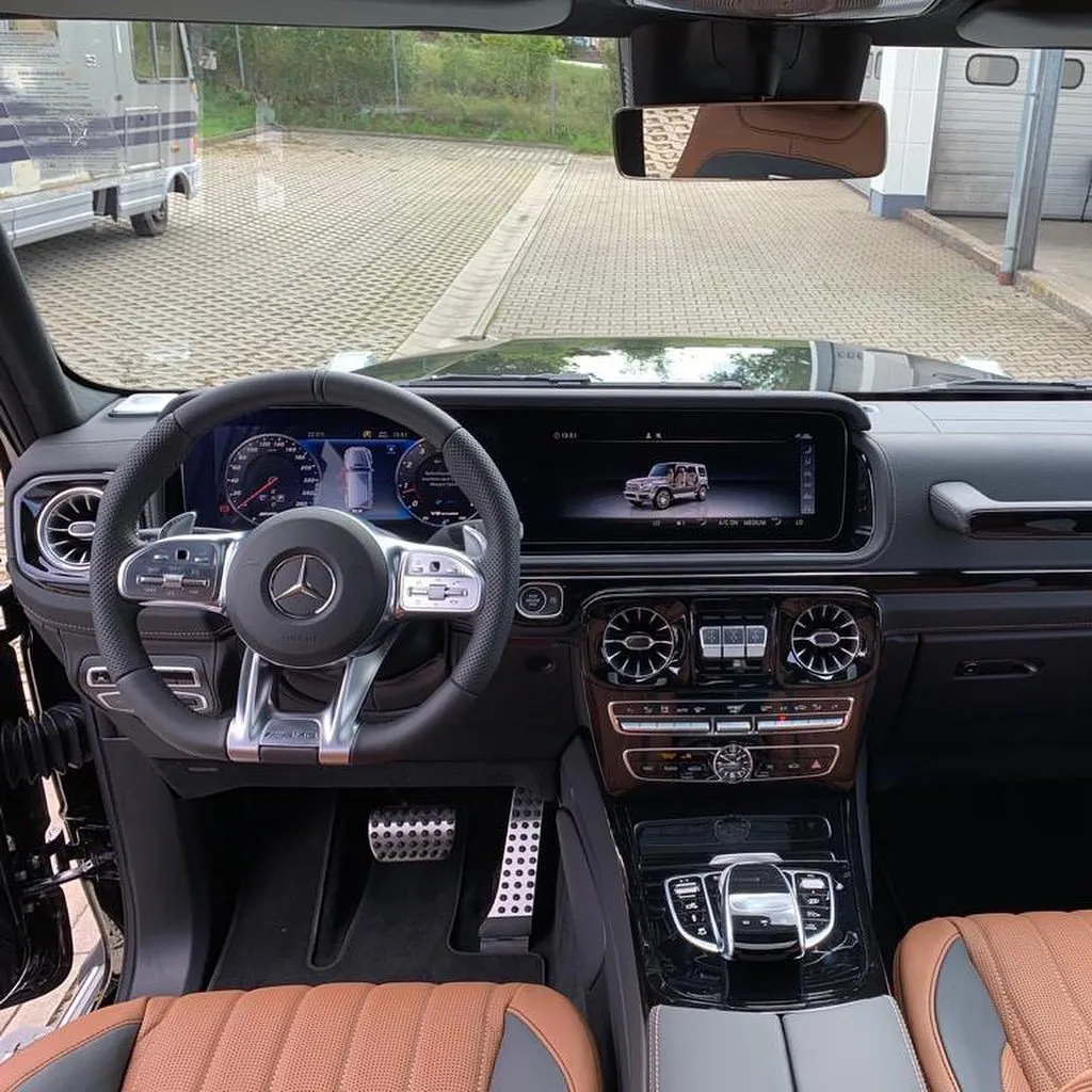 MBS AUTOMOTIVE SEPARATE SEATS MERCEDES G63
