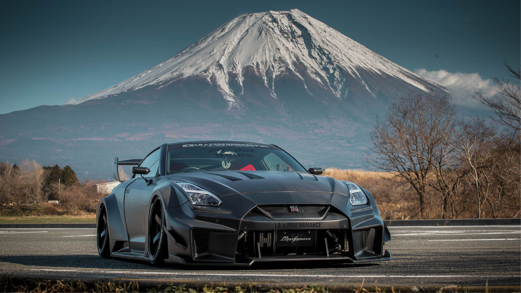 Liberty Walk  Silhouette body kit for Nissan 35GT-RR new style