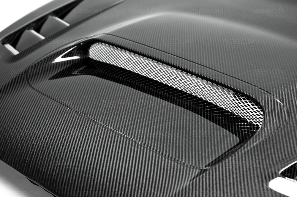 SEIBON CW-STYLE CARBON FIBER HOOD FOR  SUBARU WRX / STI latest model