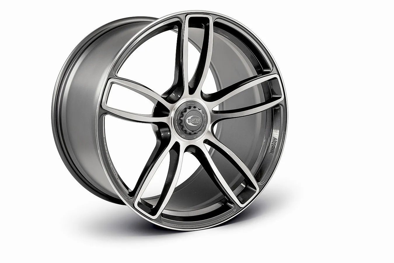 TECHART Formula IV forged wheels