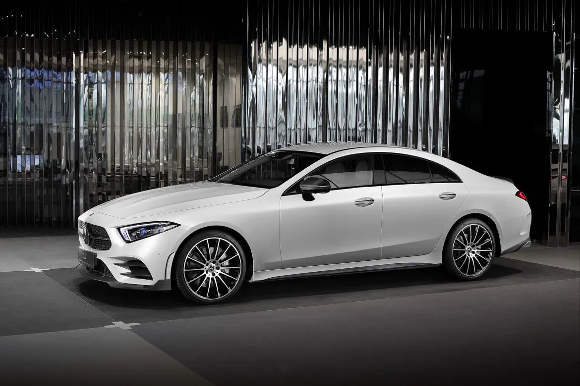 Hodoor Performance Carbon Fiber Threshold Pads for Mercedes CLS-class C257