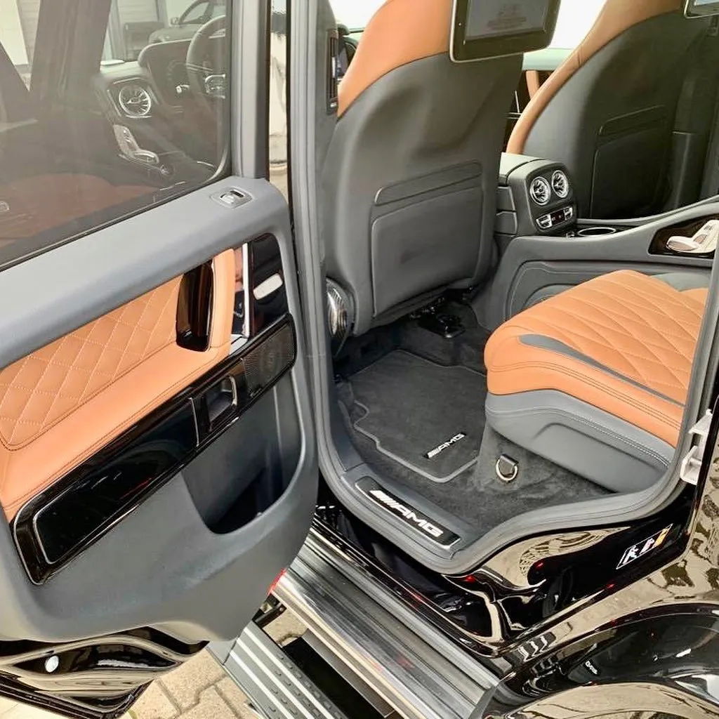 MBS AUTOMOTIVE SEPARATE SEATS MERCEDES G63
