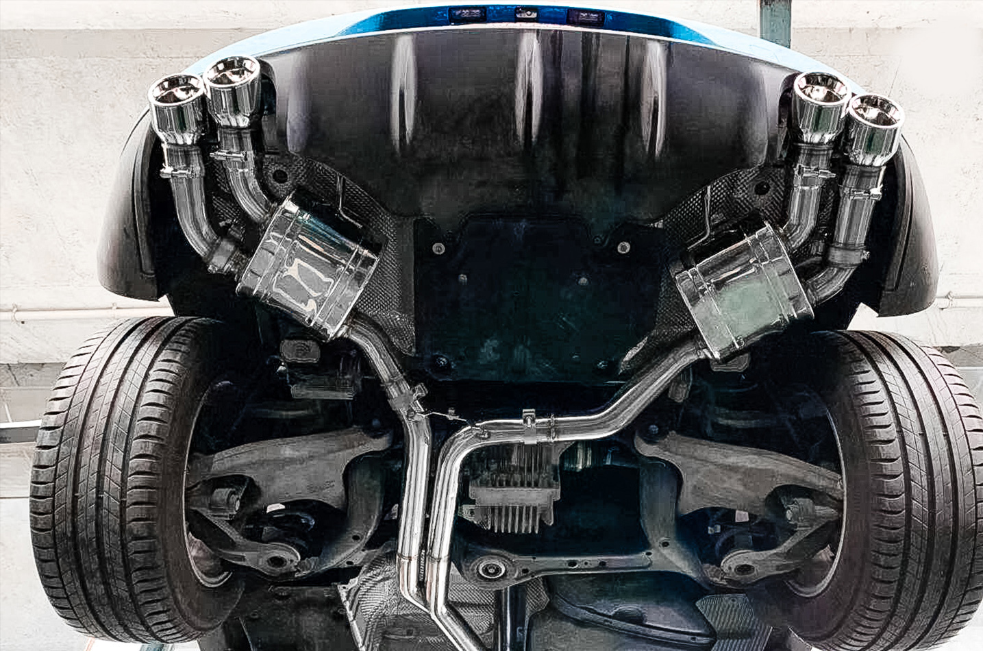 IPE exhaust system for Porsche Macan 2.0(95B / 2019-)