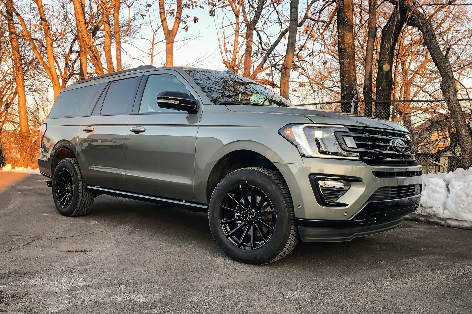 Black Rhino Rotorua  light alloy wheels