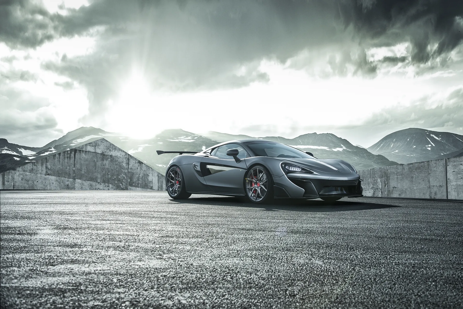 Vorsteiner Nero body kit for McLaren 570S carbon fiber