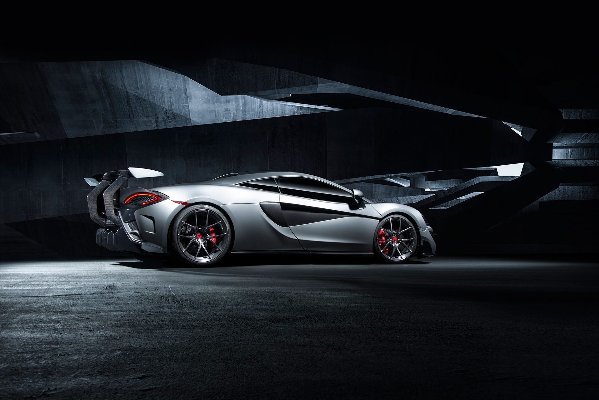 Vorsteiner Nero body kit for McLaren 570S carbon fiber
