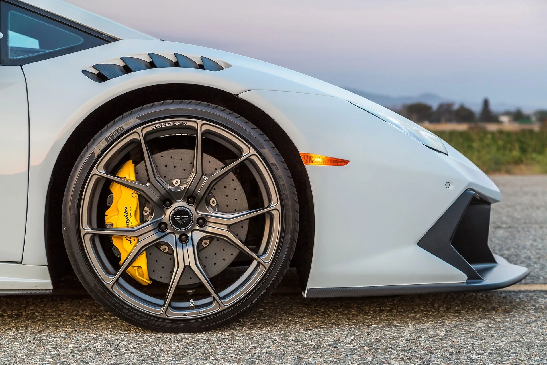 Vorsteiner Nero body kit for Lamborghini Huracan Novara