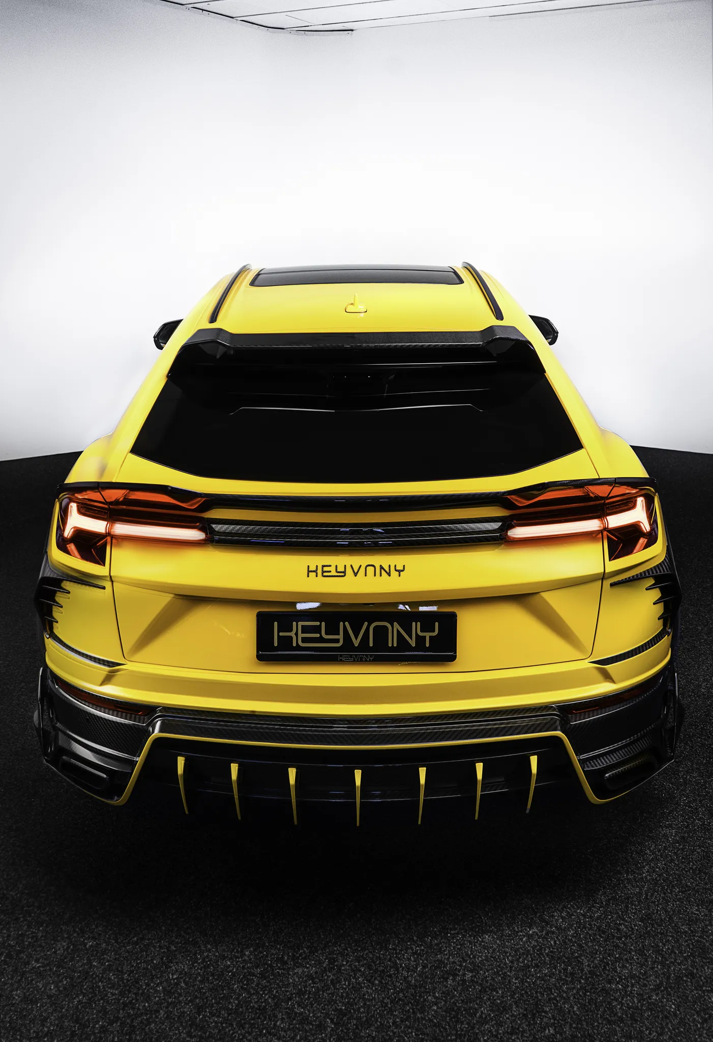 Check price and buy Keyvany Carbon Fiber Body kit set for Lamborghini Urus
