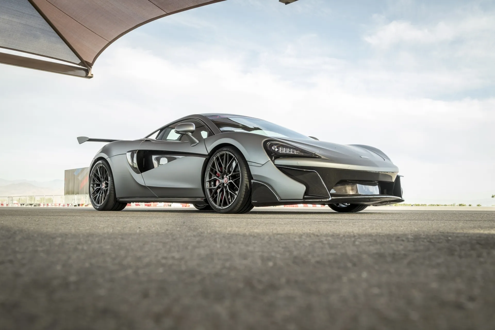 Vorsteiner Nero body kit for McLaren 570S carbon fiber