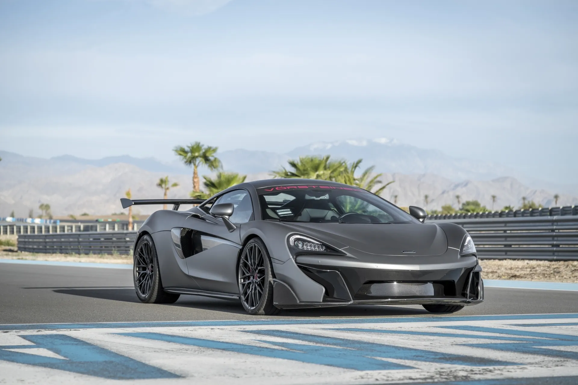 Vorsteiner Nero body kit for McLaren 570S new style