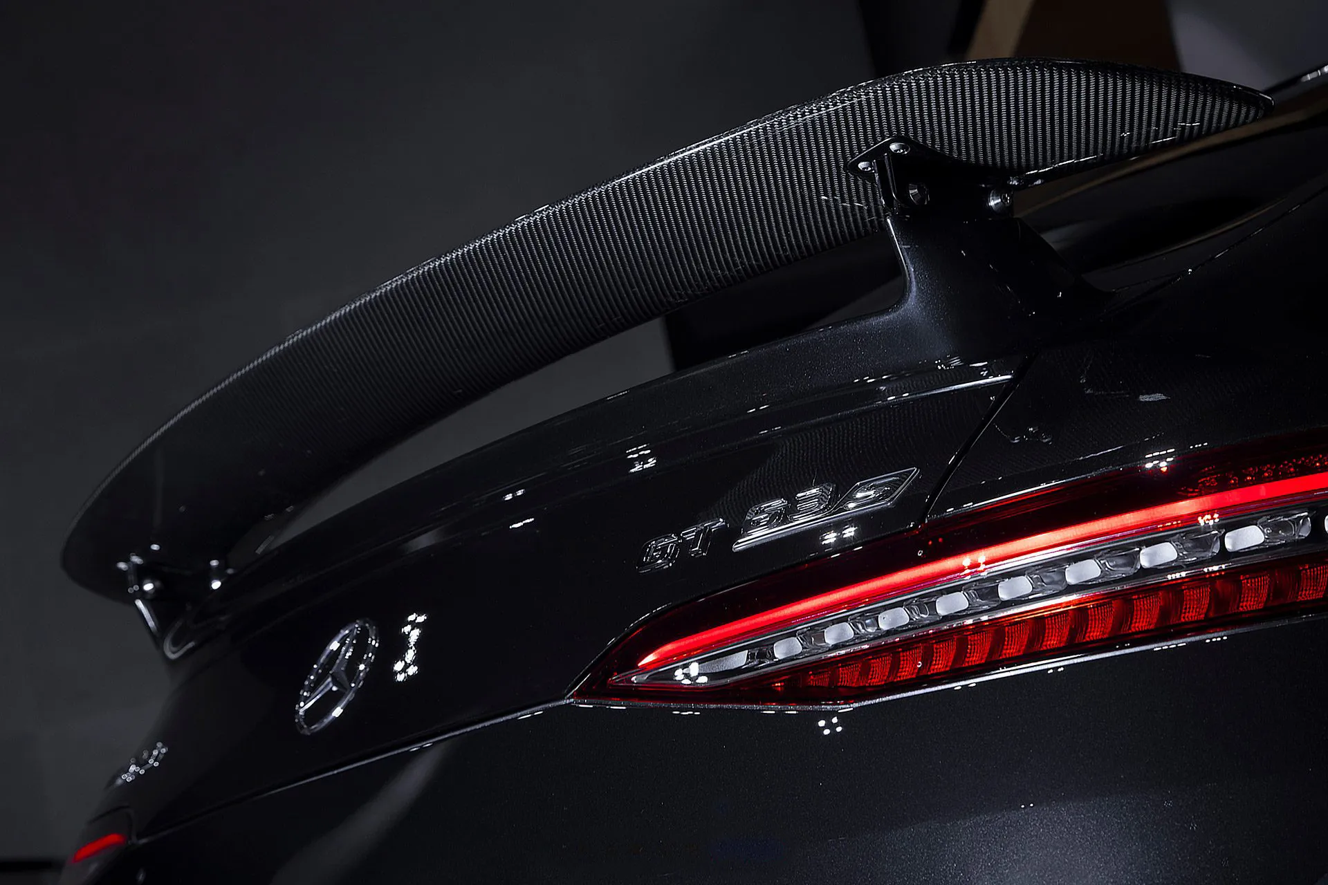 Check price and buy Carbon Fiber Body kit set for Mercedes-Benz AMG GT X290