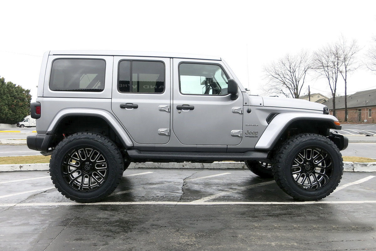 Black Rhino Pismo light alloy wheels