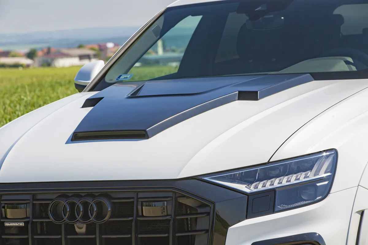 Check our price and buy Lumma CLR 8S body kit for Audi Q8