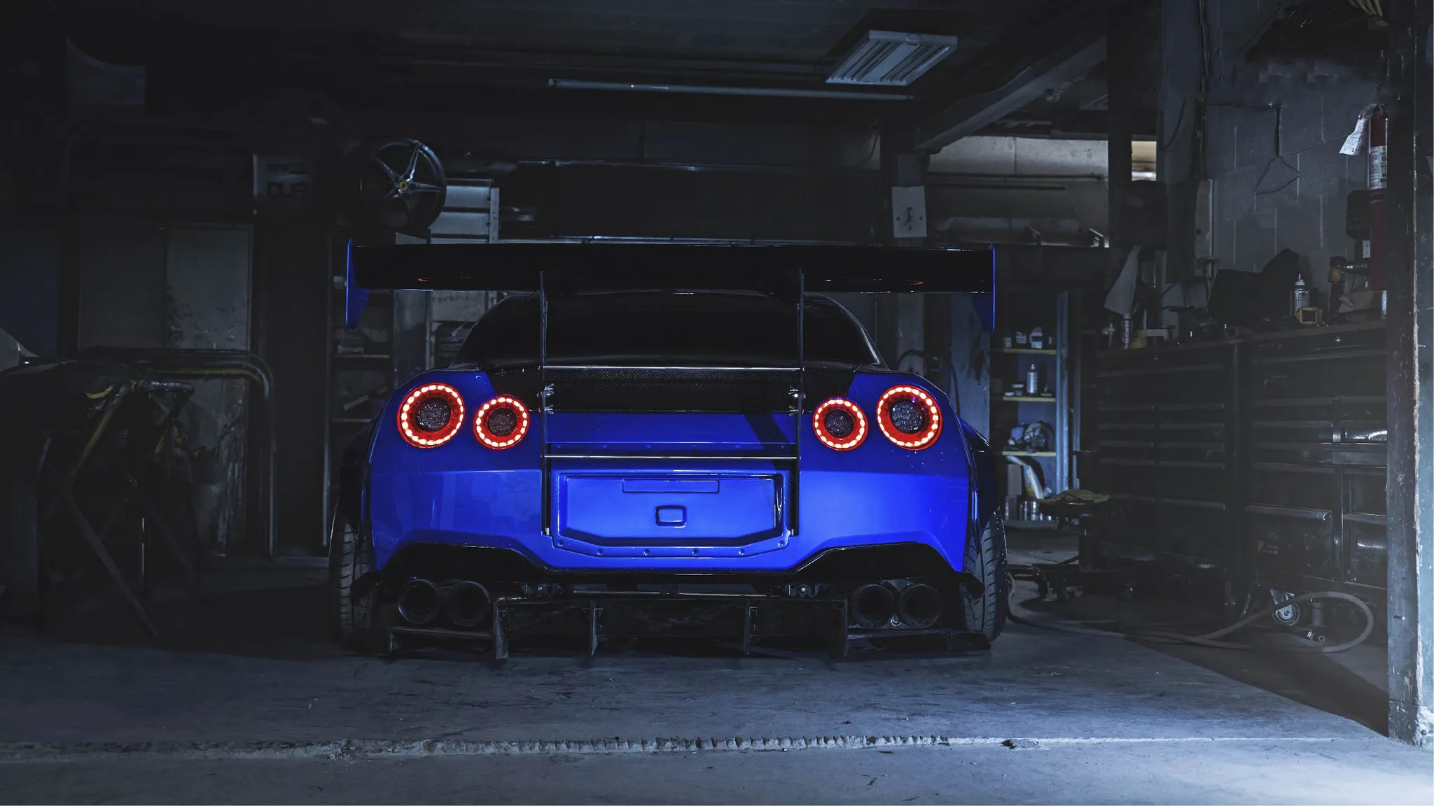 Check our price and buy Liberty Walk  body kit for Nissan GT-R R35!