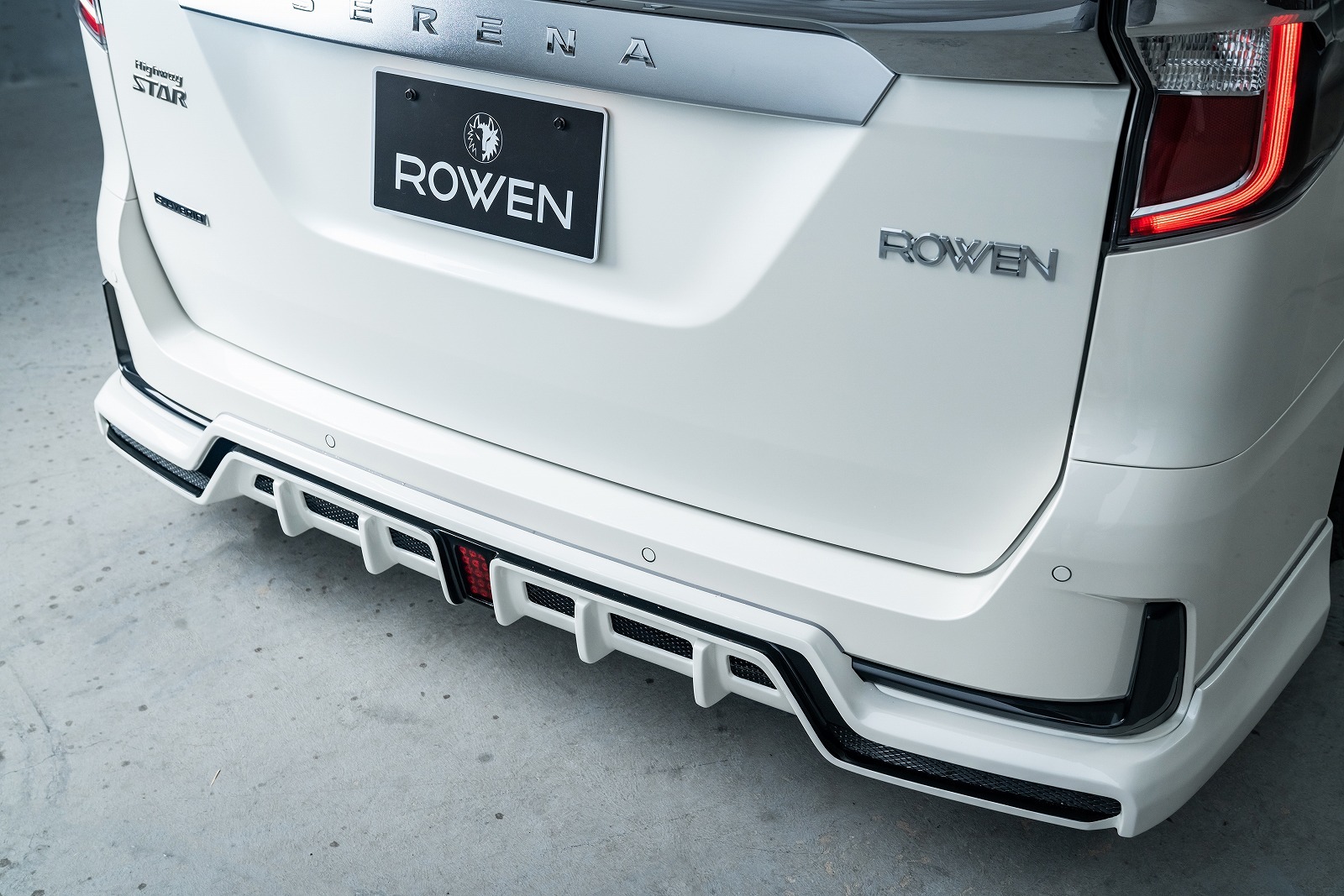 Rowen body kit for NISSAN / INFINITI SERENA Highway STAR latest model