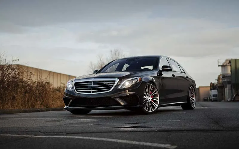 images-products-1-5655-232969751-mercedess63agpurlx247.jpg
