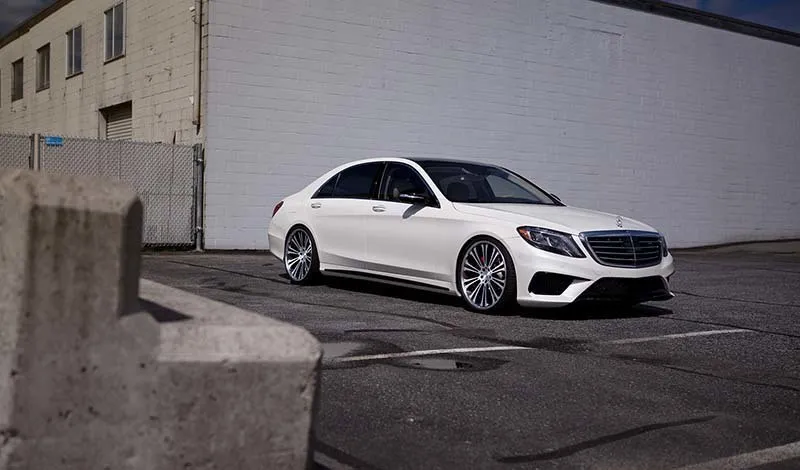 images-products-1-5659-232969755-mercedess63amgwhitepurlx24009.jpg