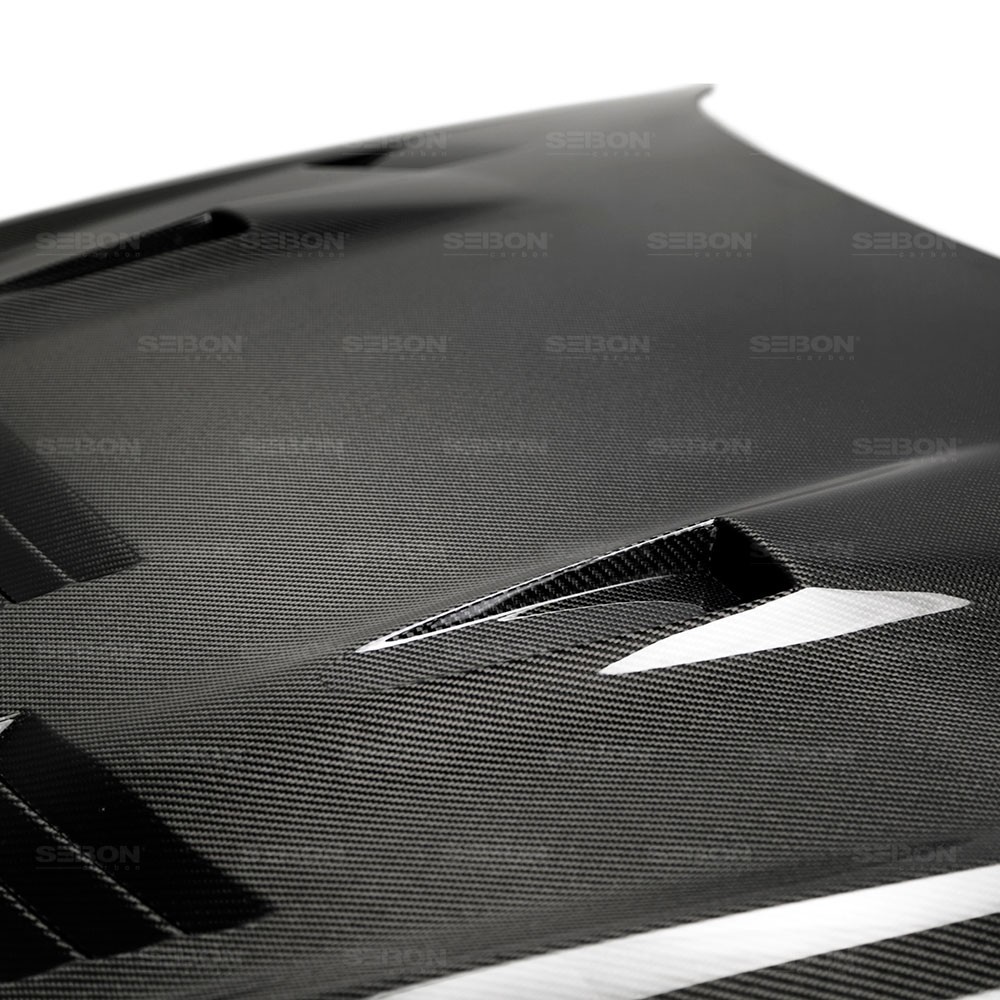 SEIBON GTII-STYLE CARBON FIBER HOOD FOR  NISSAN GT-R latest model