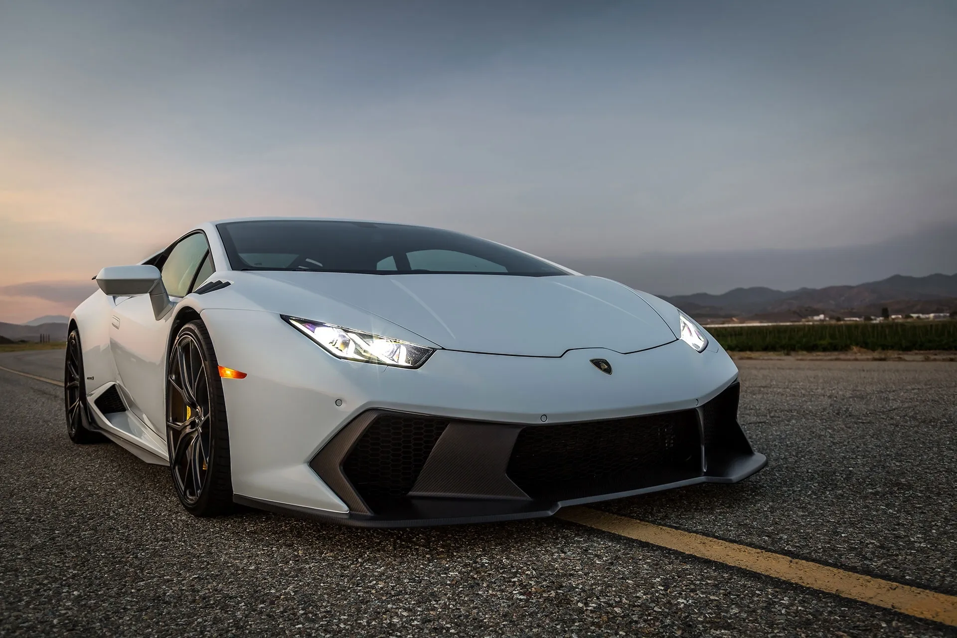 Vorsteiner Nero body kit for Lamborghini Huracan Novara
