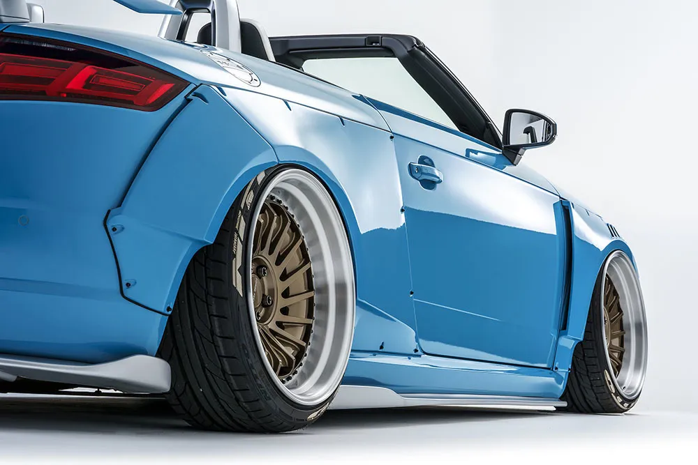 NEWING Bodi Kit for Audi TT-RSR Alpil latest model